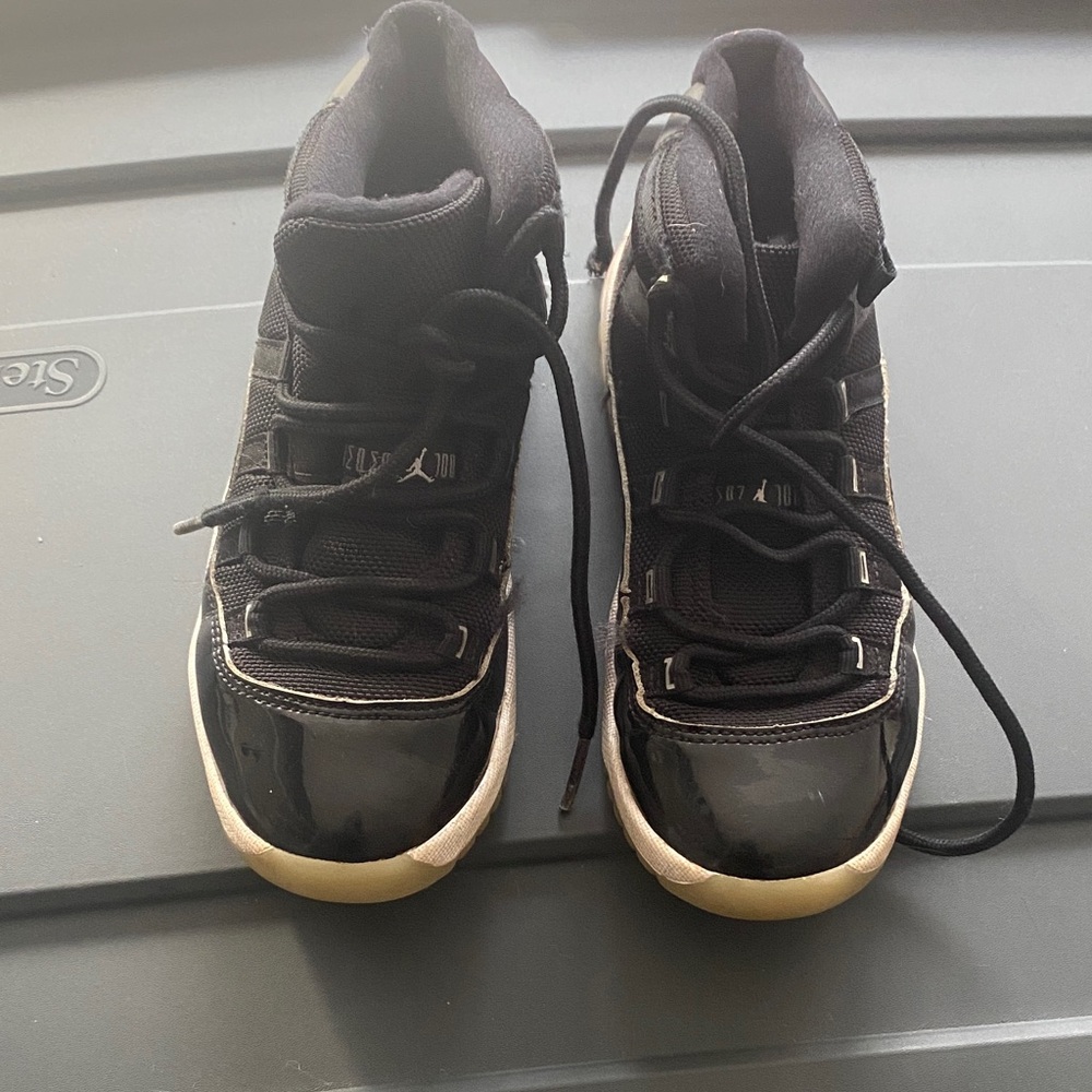 Jordan Kids Sneakers Black and White